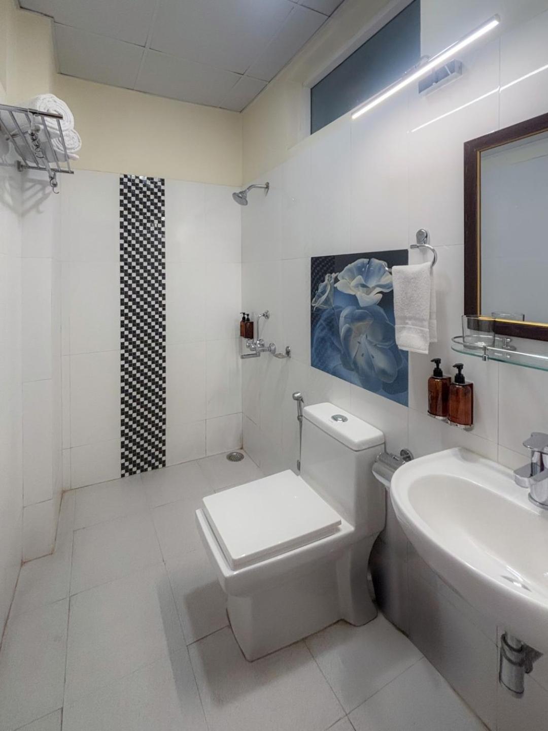Clarks Bhowali, Hotel 3*